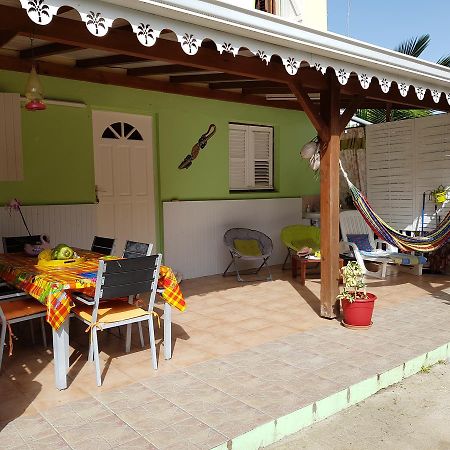 Bel Appartement - Proche Des Plages De Sainte Anne Exterior photo